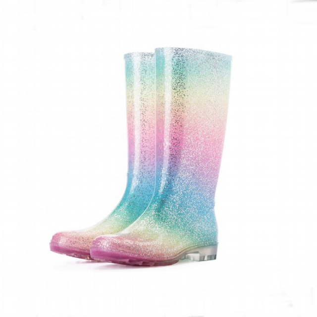 Knee High Waterproof Matte And Gradient Fashionable Ladies Women Plastic Glitter Rain Boots Waterproof PVC Wellington Shoes