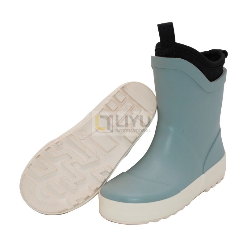 Plain Kids Ankle Rubber Rain Boots with Neoperen Linner for Winter