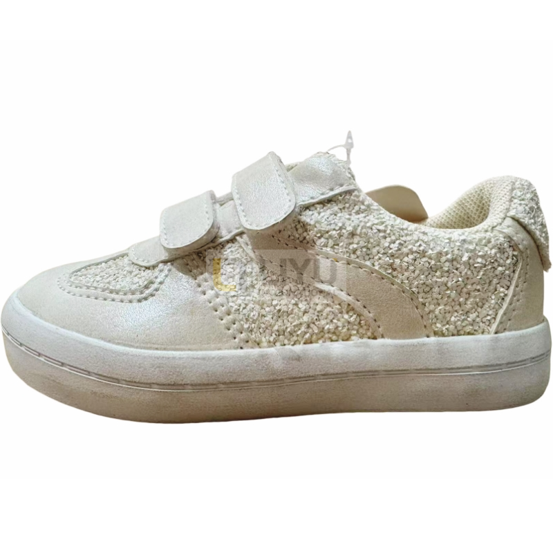 Children's Canvas Sneakers with Hook & Loop Closure – Lightweight Sports Shoes for Girls, Customizable Colors & Styles