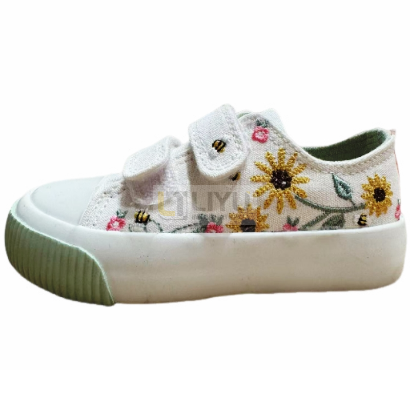 Children's Canvas Sneakers with Hook & Loop Closure – Lightweight Sports Shoes for Girls, Customizable Colors & Styles